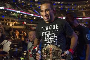 Werdum se corona como campeón interino de UFC en México