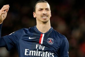 Zlatan caza a un alce de 500 kilos en Suecia