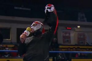 'Triple A quiere robar mi nombre': Octagón