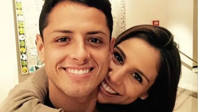 Chicharito dedica poético tuit a Lucía Villalón