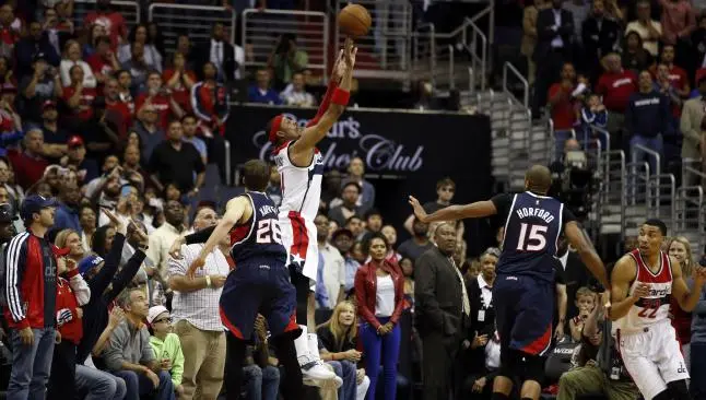 Hawks elimina a Washington en dramático duelo