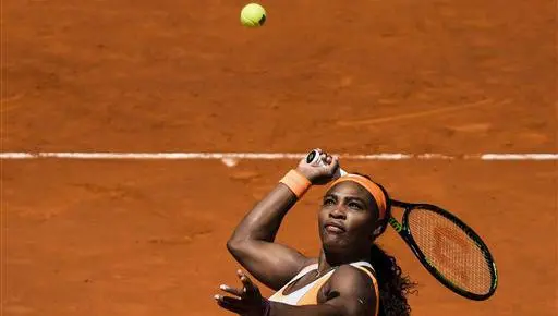 Serena y Sharapova avanzan a 'Semis' del Abierto de Madrid