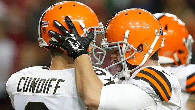 Cleveland saca triunfo de último minuto