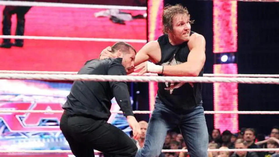 Televisora ecuatoriana, multada por emitir la WWE en horario inapropiado