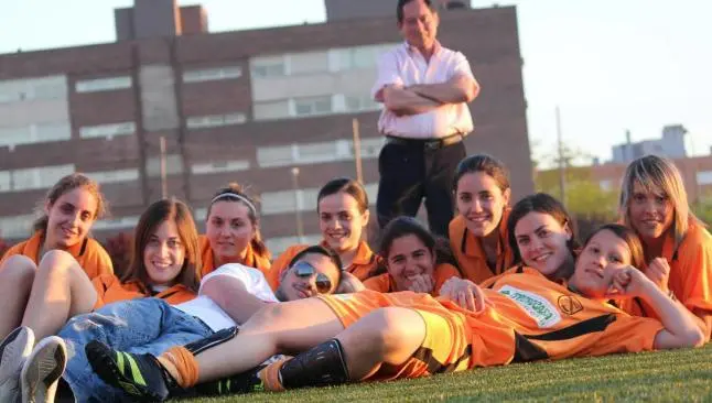 Directivo es sentenciado por grabar a jugadoras en la ducha
