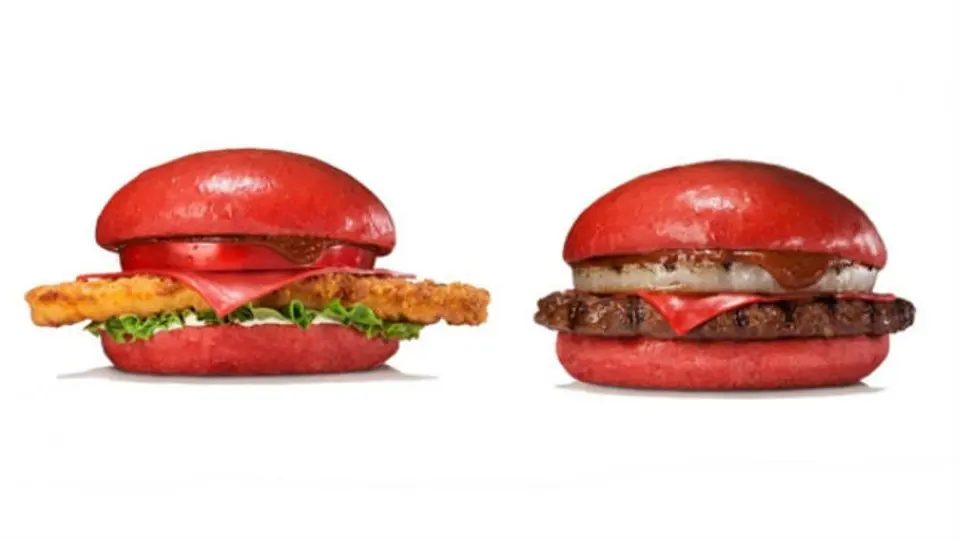 Hamburguesa roja, la novedad en Japón