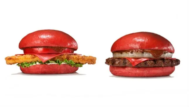 Hamburguesa roja, la novedad en Japón