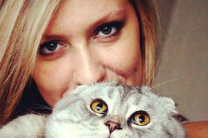 Mujer rusa solicita hombre que la embarace