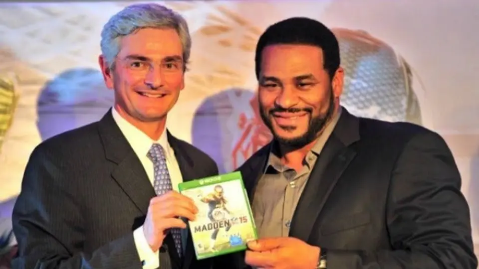 Jerome Bettis presenta Madden 15 en México
