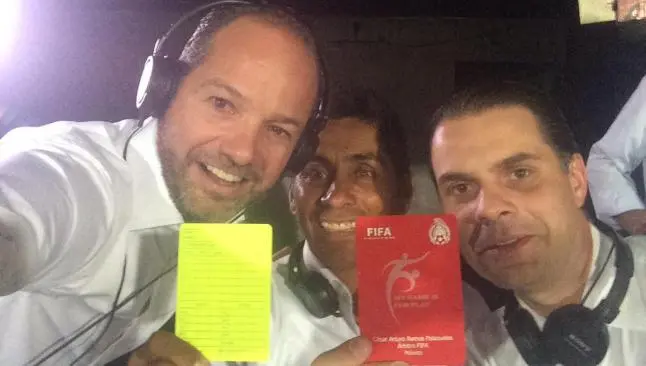 Luis García, Jorge Campos y Martinoli en una transmisión de la Selección Nacional | @martinolimx