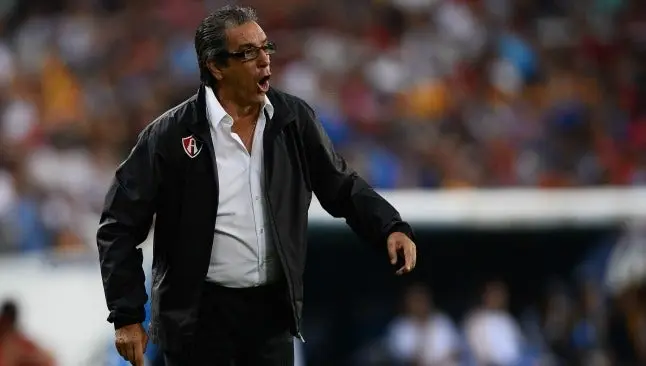 Tomás Boy da indicaciones en juego de Atlas contra Tigres | MEXSPORT