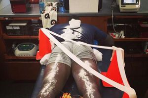 Juegan broma 'mortal' a linebacker de Carneros