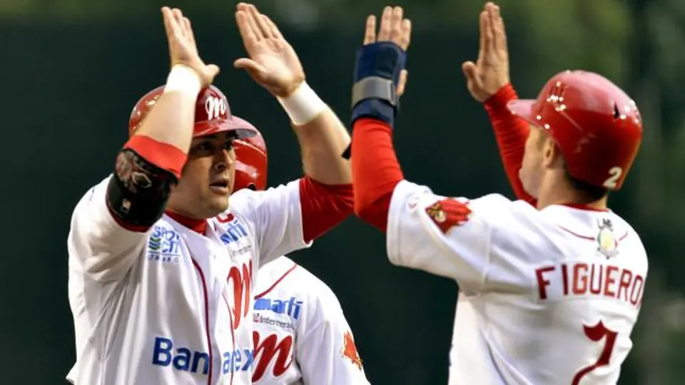 Diablos logra remontada y empata serie contra Tigres