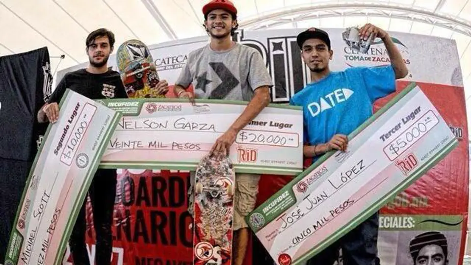 Nelson Garza, primero en Nacional de Skatebording