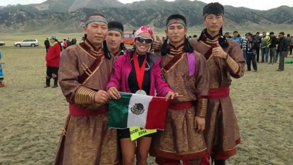 Mexicana hace historia al ganar las carreras de los 4 desiertos 2014