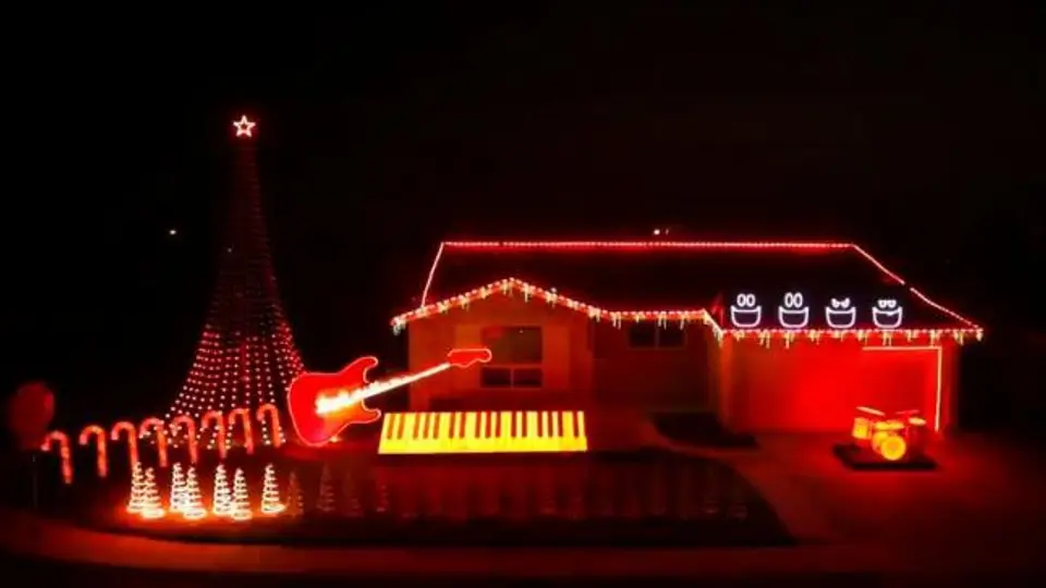 Maestro de música crea show de luces basado en Star Wars