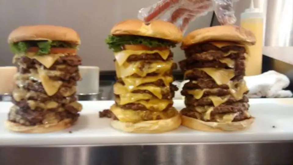 Phillies ofrecerá hamburguesa de nueve pisos en su estadio