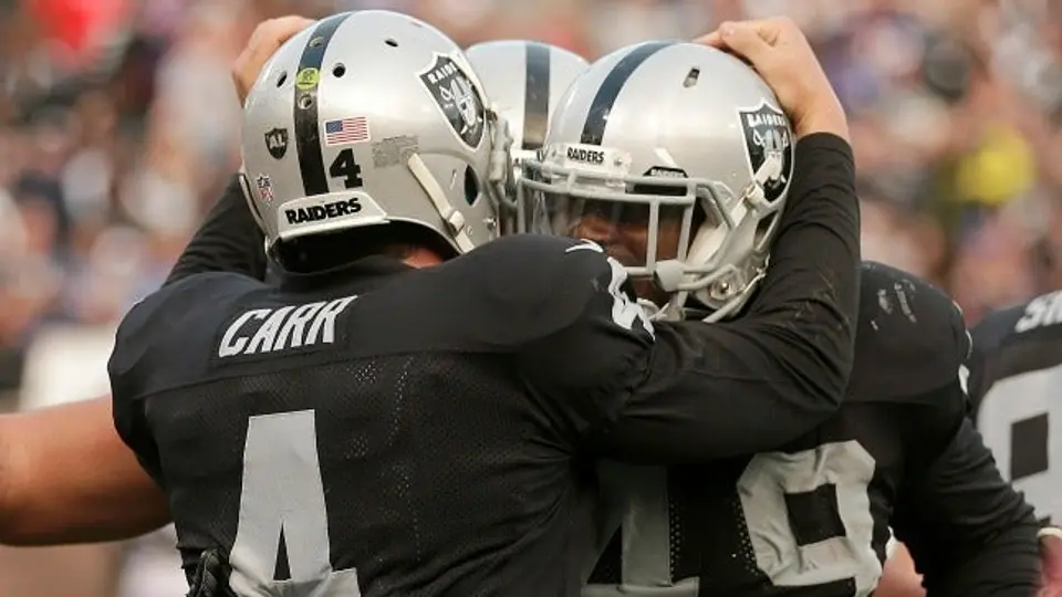 Raiders hace la maldad' y elimina a los Bills