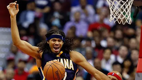 Jugador de los Pacers, apuñalado en Nueva York