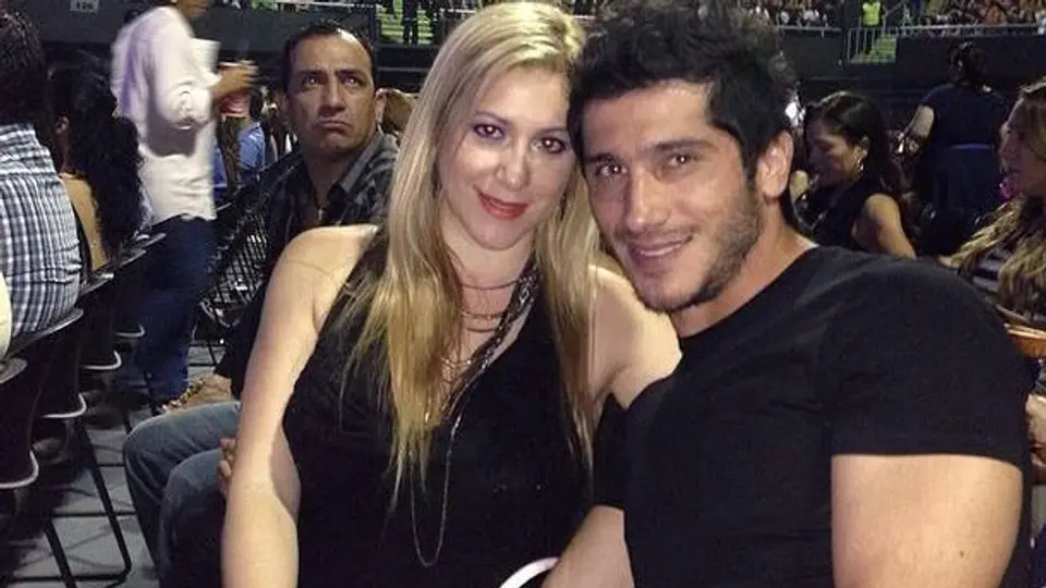 Damián Álvarez presume habilidades futbolísticas de su esposa