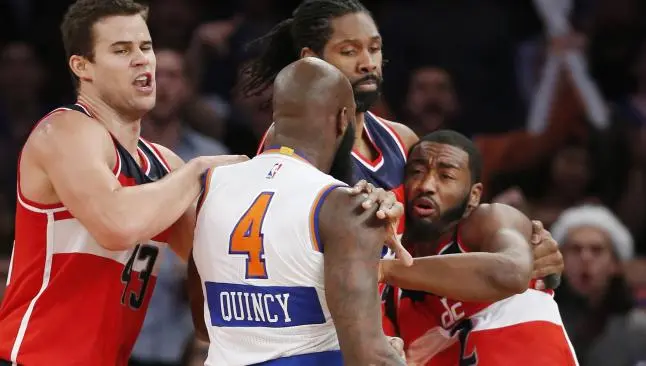 El Christmas Day' de la NBA empieza con pelea en el Madison