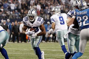 Dallas logra sufrido pase a Ronda Divisional