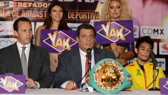 Sulaimán ve otras disciplinas como una amenaza para el boxeo
