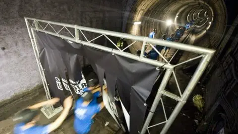 Runners corren bajo tierra en España