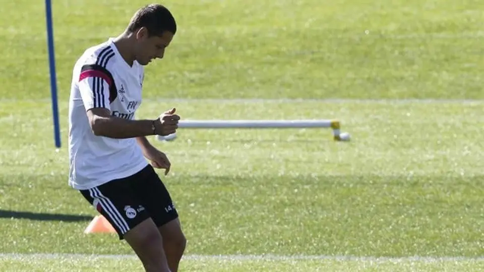 Ancelotti contempla usar a Chicharito como titular