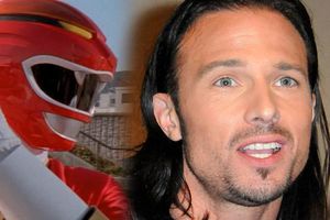 Power Ranger, acusado por asesinato con una espada