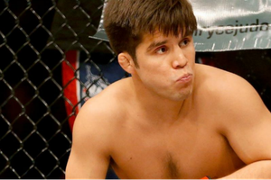 Henry Cejudo pasó del olimpo al octágono