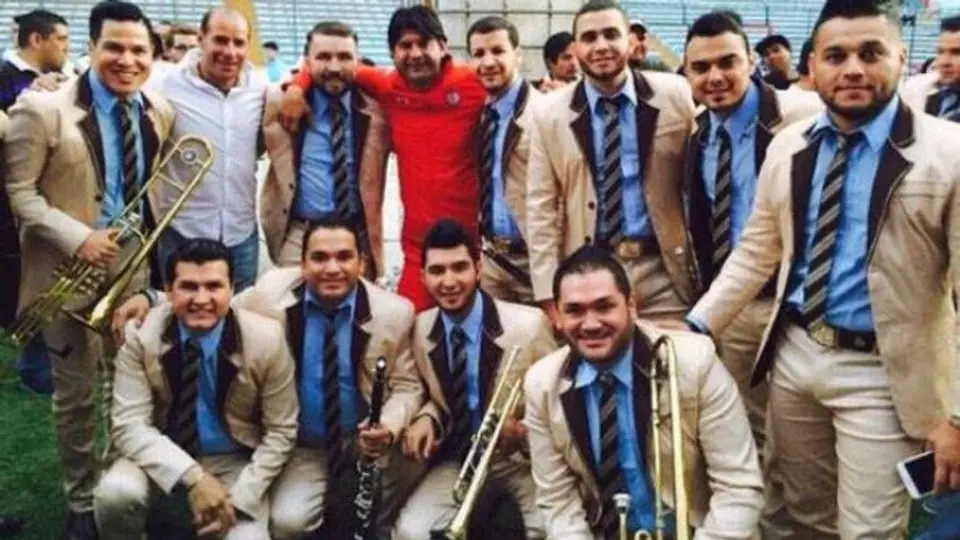 Cardozo convive con El Recodo en telenovela