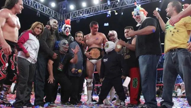 El Patrón Alberto conquista el Megacampeonato de AAA