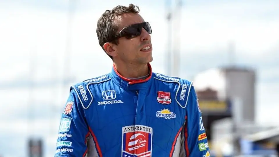 Piloto de IndyCar fallece tras aparatoso accidente