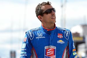 Piloto de IndyCar fallece tras aparatoso accidente