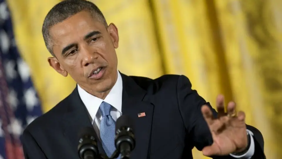 Obama 'calla' a Jordan por llamarlo "golfista de mierda"