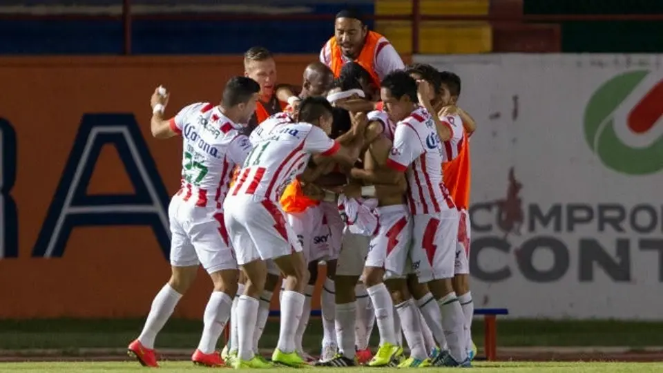 Necaxa remonta el global y elimina al Atlante