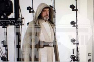 Filtran primer imagen de Mark Hamill como Luke Skywalker