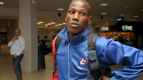 Boxeadores dominicanos, suspendidos de JP por clembuterol