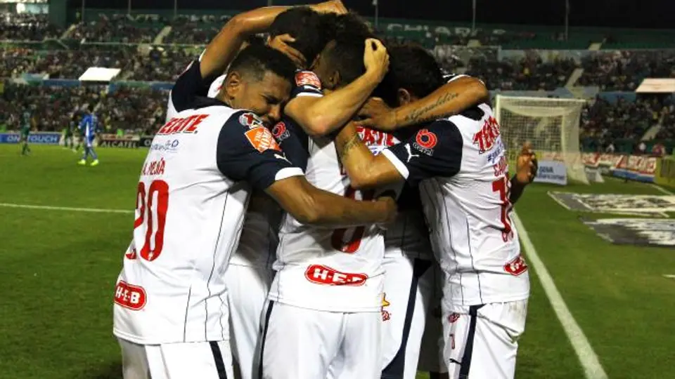 Rayados se mantiene vivo con triunfo en Chiapas