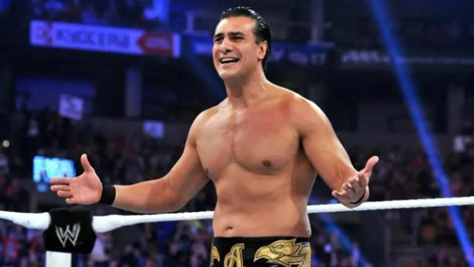 Del Río insiste sobre racismo de ejecutivos de la WWE