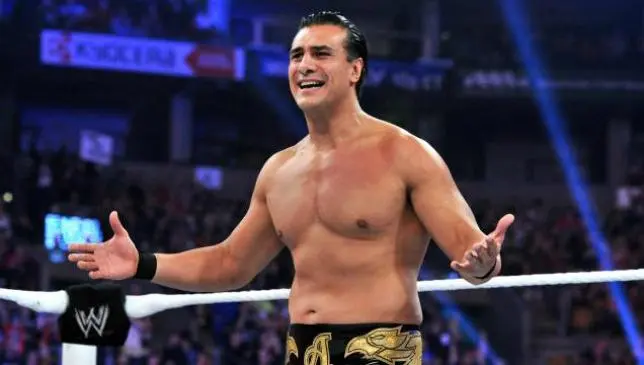 Del Río insiste sobre racismo de ejecutivos de la WWE