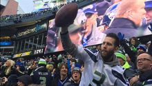 Fan rechaza 20 mil dólares por balón que dio título a Seattle