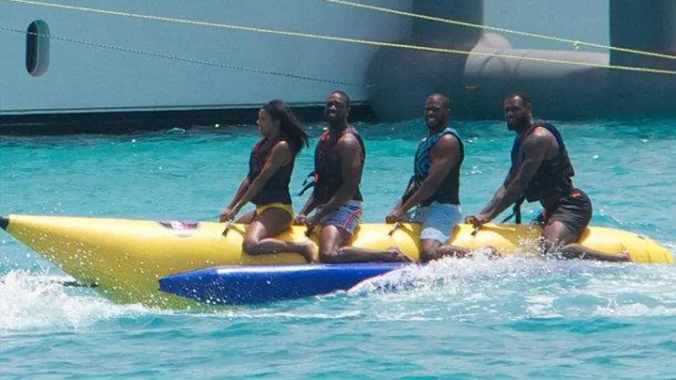 LeBron James se sube a la banana con Dwayne Wade