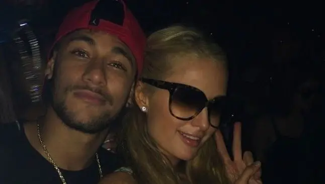 Neymar presume buena compañía en Instagram