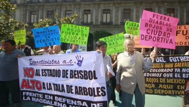 Protestan contra construcción del estadio de los Diablos