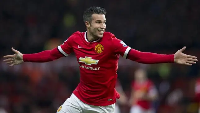 Robin van Persie festeja un gol con el Manchester United | AP