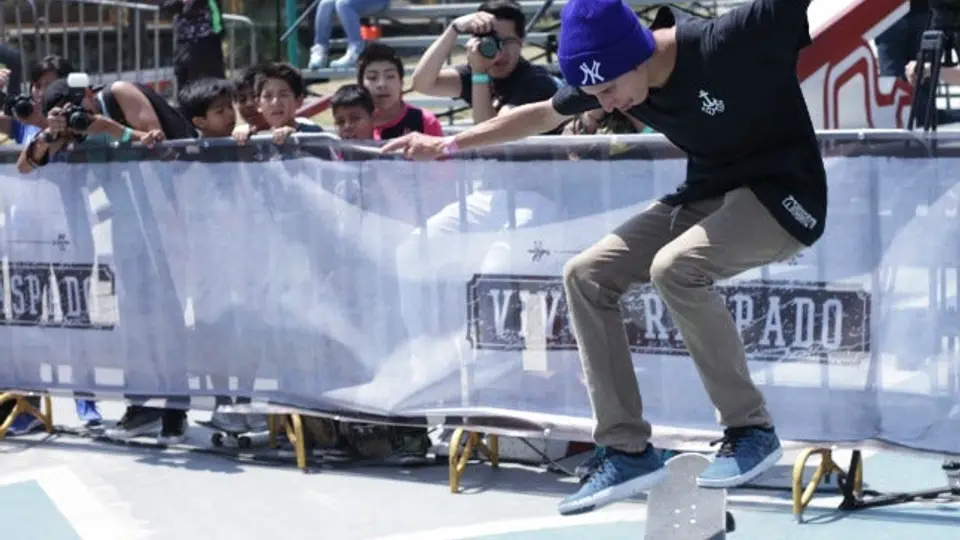 Owen Hernández gana reto skate de Nike 'Vivo o raspado'