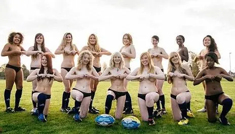 Jugadoras de rugby lanzan sexy calendario