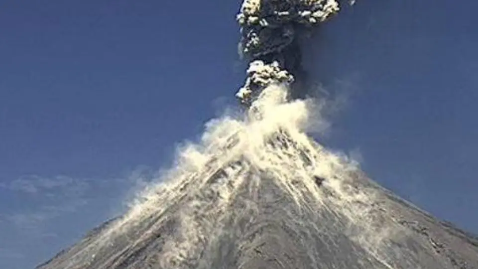 Volcán de Colima nos regala impresionantes imágenes